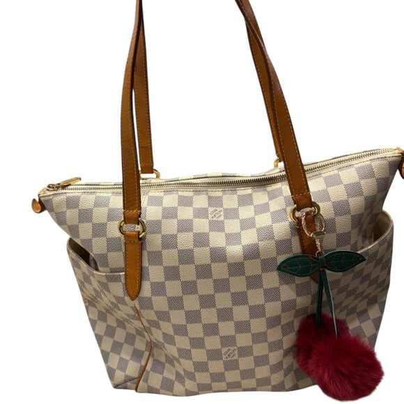 ❌ SOLD! Louis Vuitton Totally MM with COA. - Picture 12 of 15